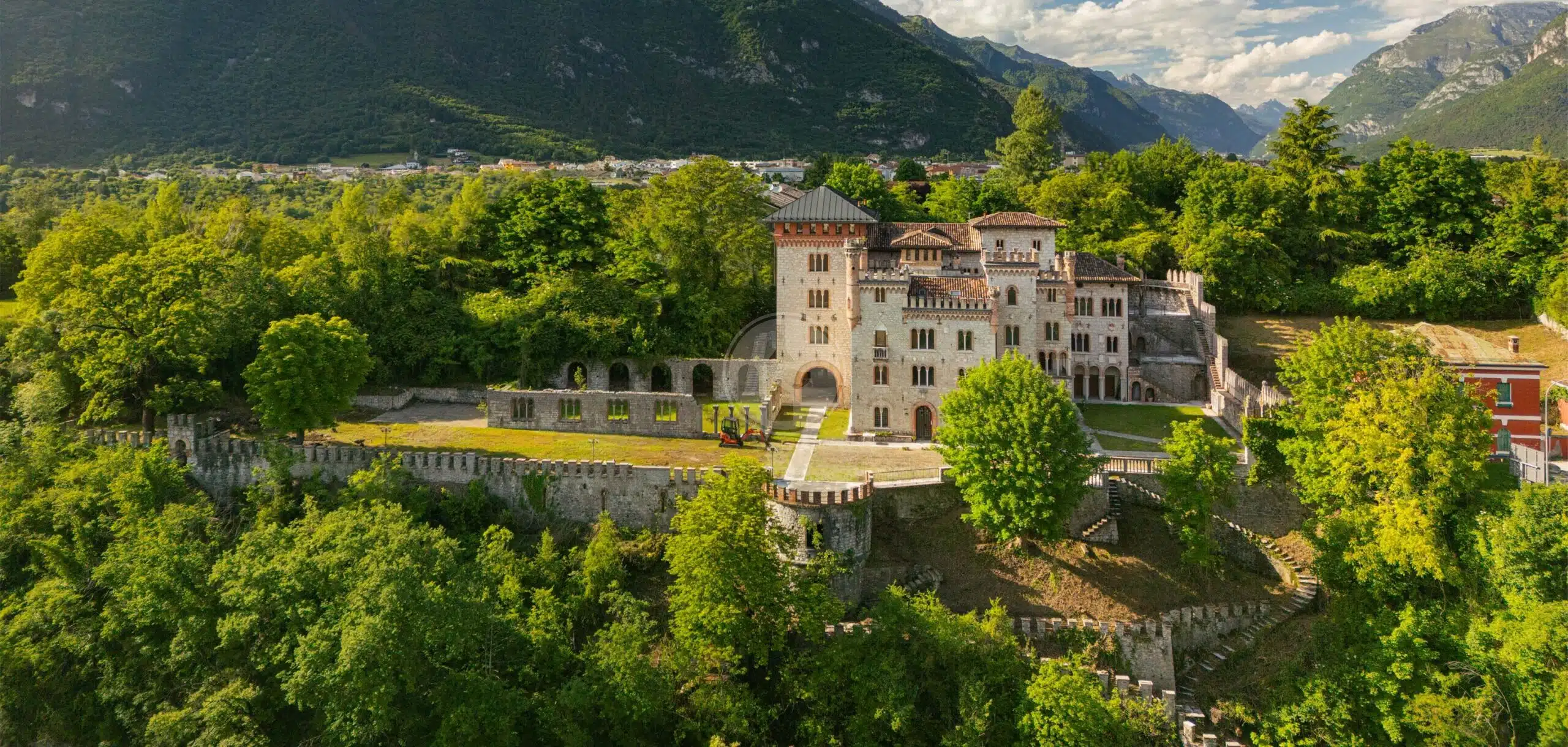 Dea Del Lago - IL_Castello_dea_del_lago